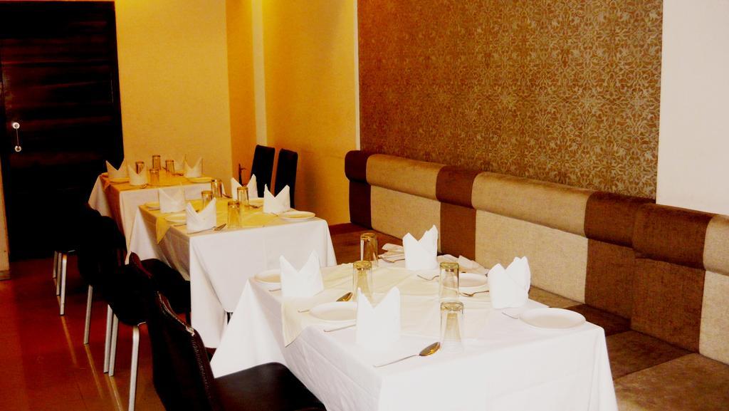 Hotel Tanish Residency Navi Mumbai Kültér fotó