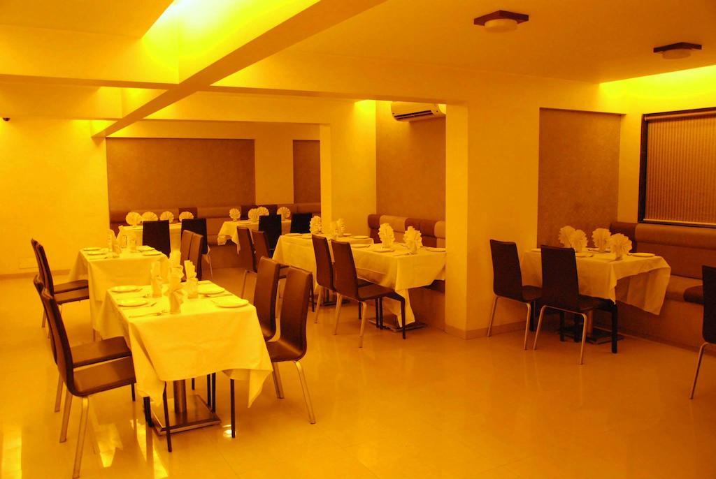 Hotel Tanish Residency Navi Mumbai Kültér fotó